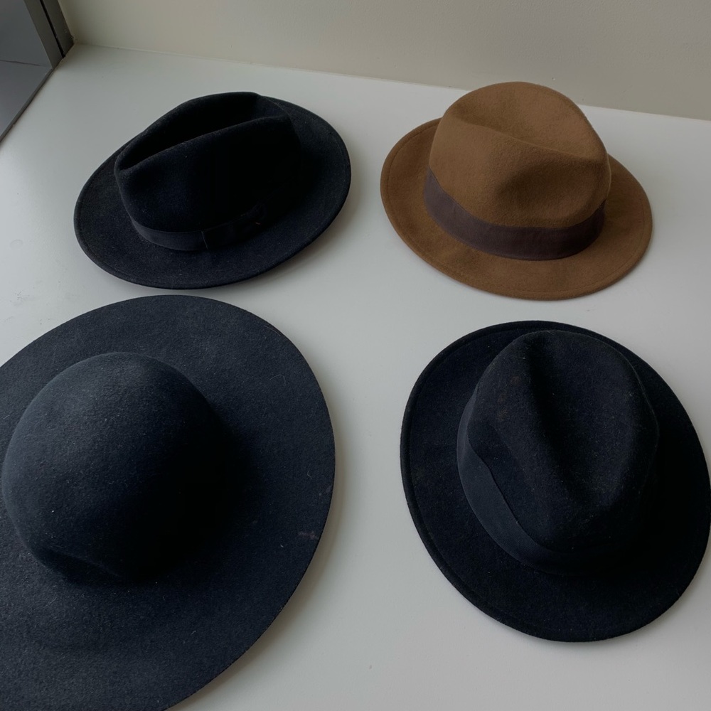 4 assortment wool hats